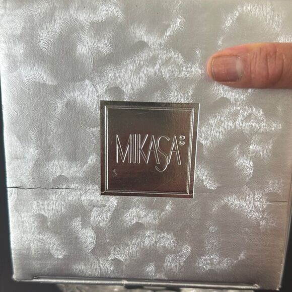 MIKASA LIDIA TULIP Crystal Bowls NWT - Picture 3 of 8